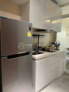 Tonle Bassac Apartment For Rent in Tonle Bassac