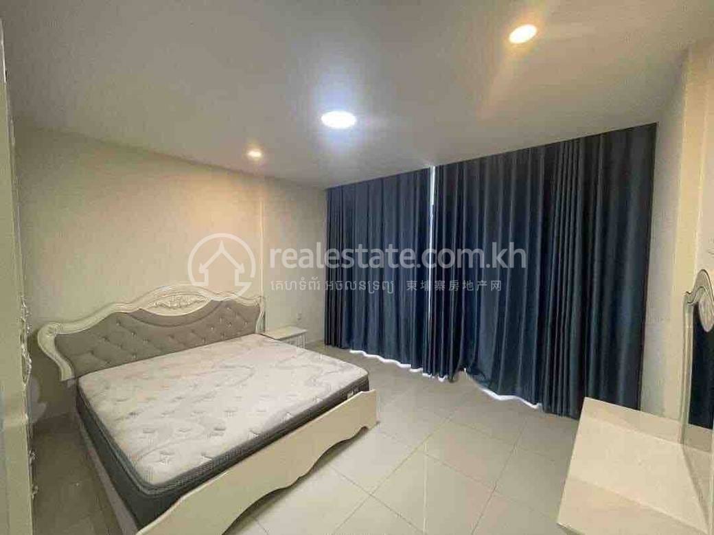 Nirouth Shophouse For Sale in Nirouth