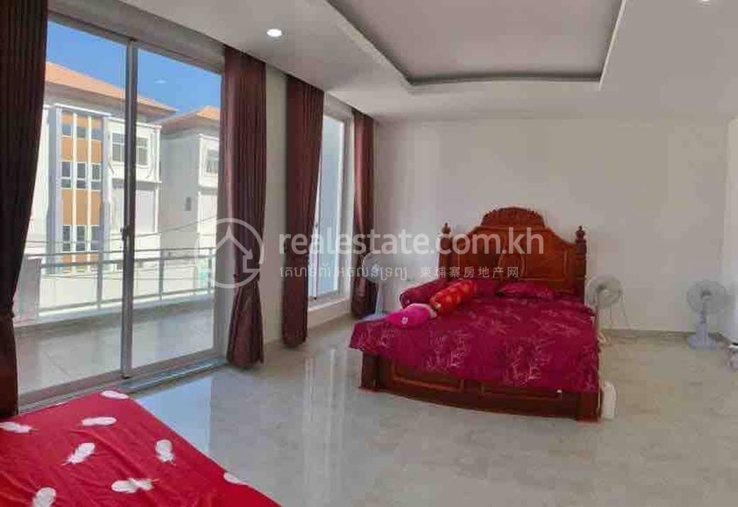 Tuek ThlaHouse and lot出租，位于Tuek Thla