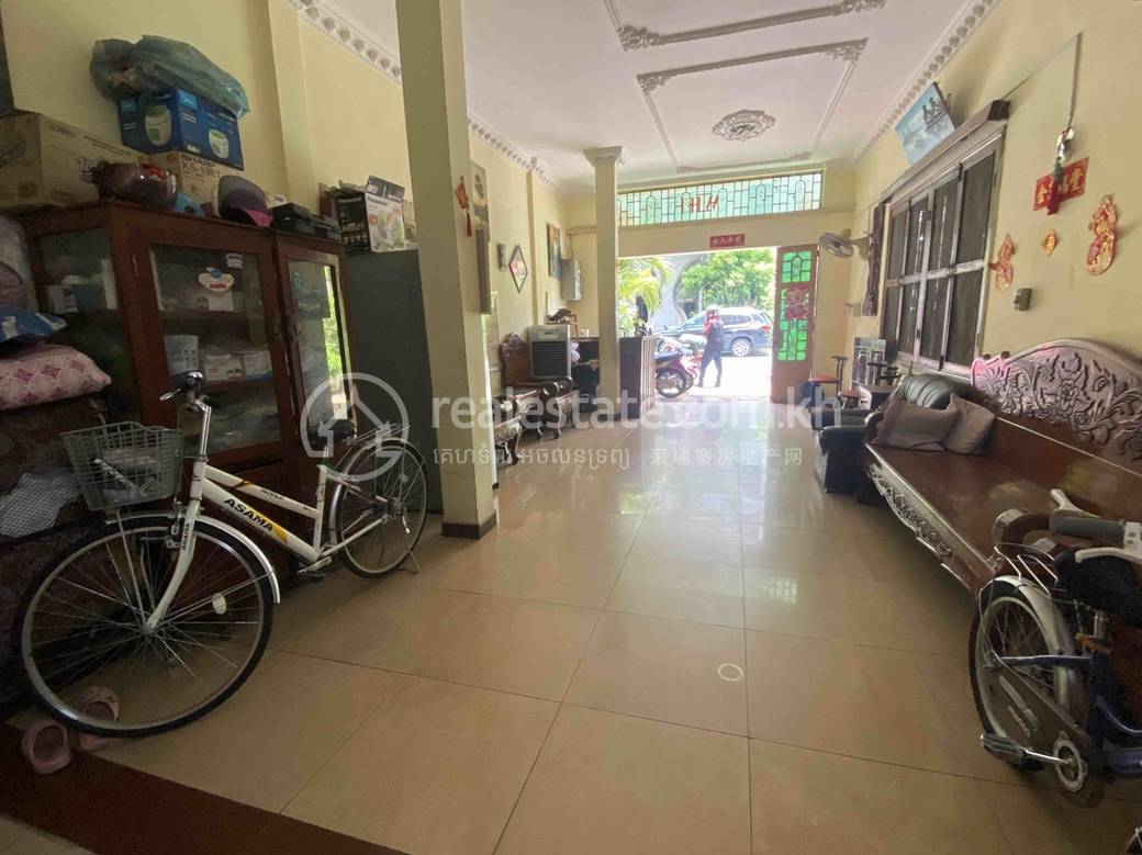 Boeng Keng Kang266平方米使用面积店屋出售