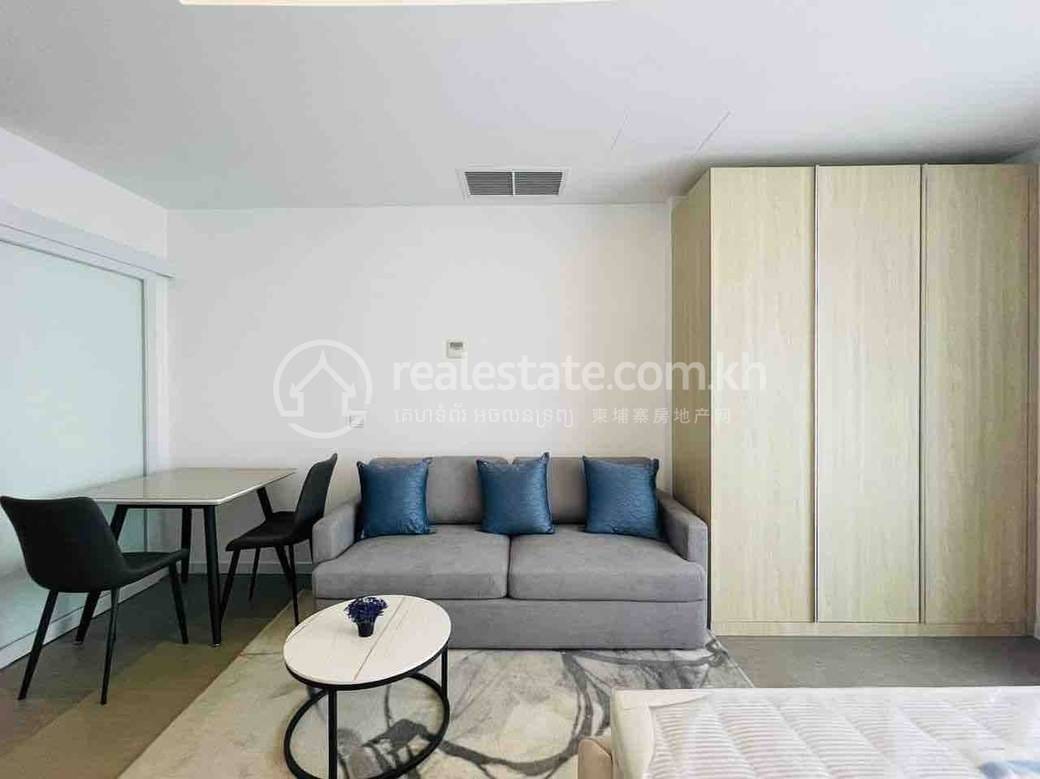 Condo For Rent in Tonle Bassac, Chamkarmon, Phnom Penh