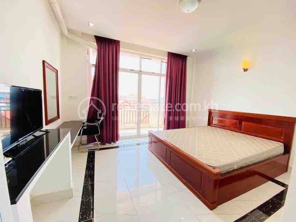 $400 Condo