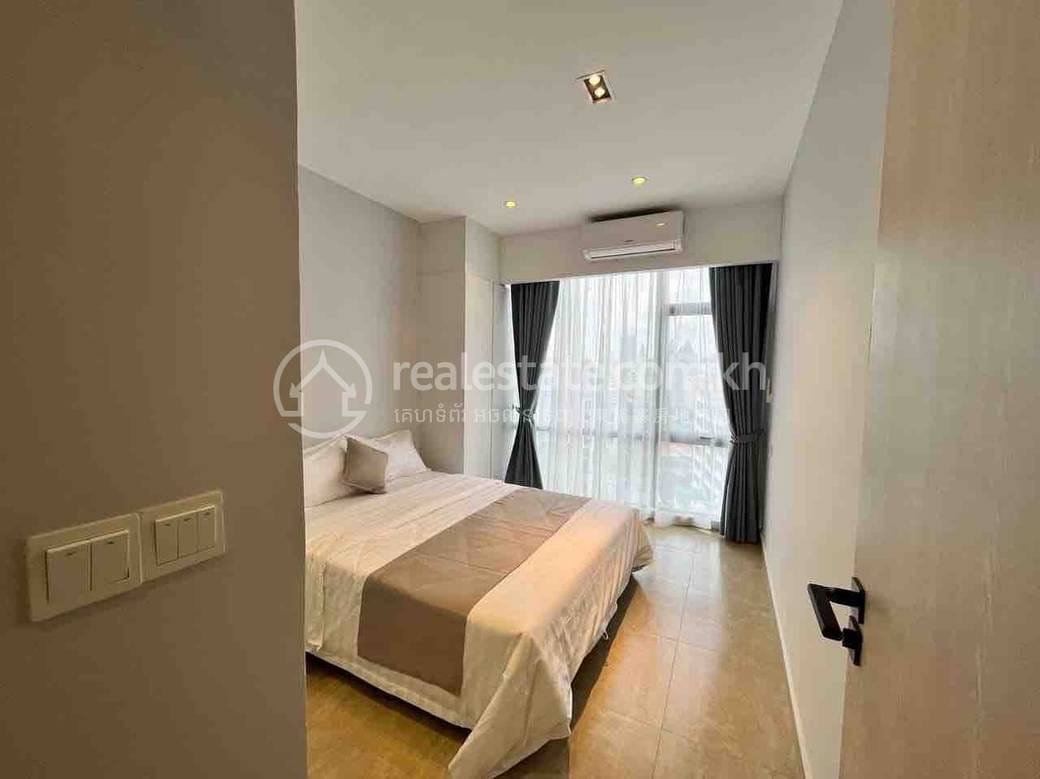 2 Bedrooms Condo K pronájmu for $800