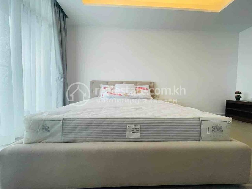 Chamkarmon Condo For Rent in Chamkarmon