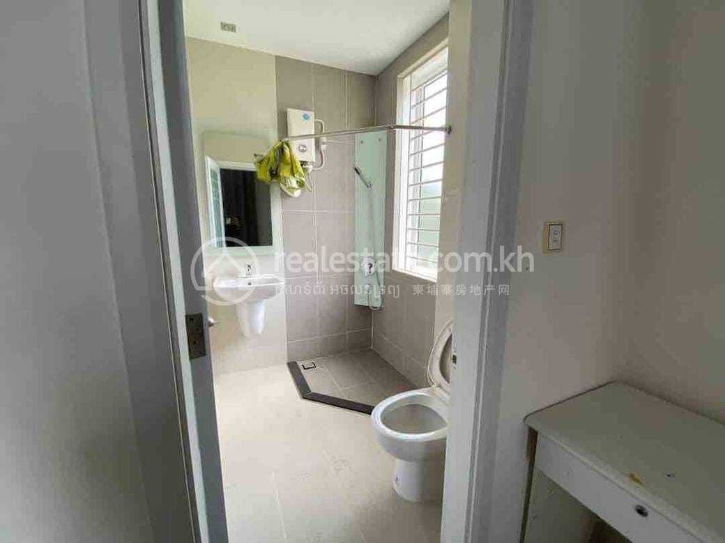Chbar Ampov别墅出租，价格$1,200