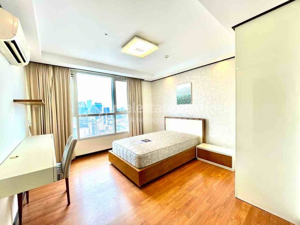 Condo For Rent in BKK 1, Boeng Keng Kang, Phnom Penh