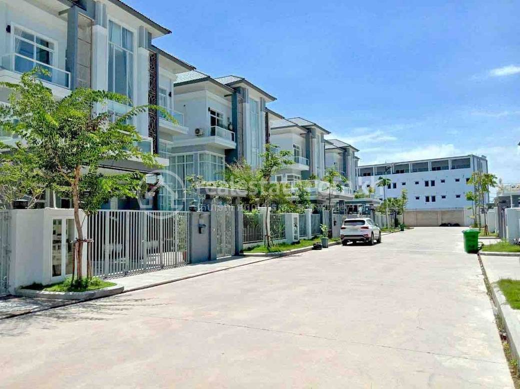 Villa For Sale in Krang Thnong, Sen Sok, Phnom Penh