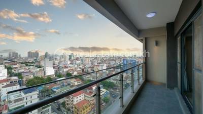 TK Royal One Service Condominium | 1 Bedrooms Condo K pronájmu