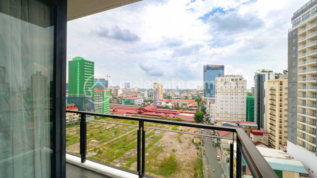 Aura Condominium | $1,450 服务式公寓
