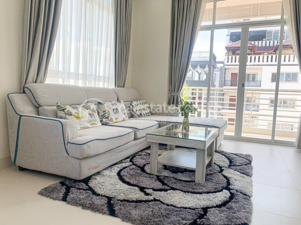 Apartment For Rent with 1 Parking Space