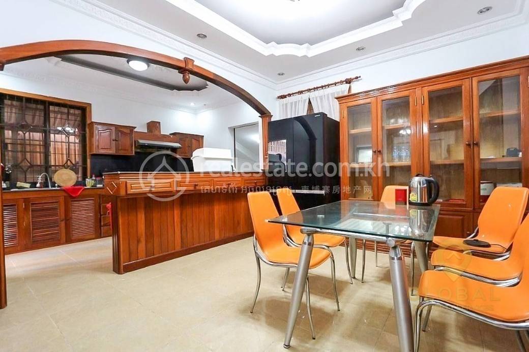 Villa À louer à Chroy Changvar $1,500