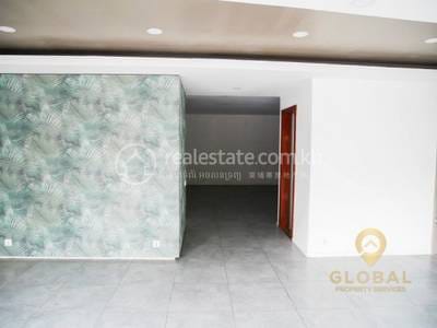 店屋出租，位于万景岗1分区（BKK1), 波哥堪, 金边