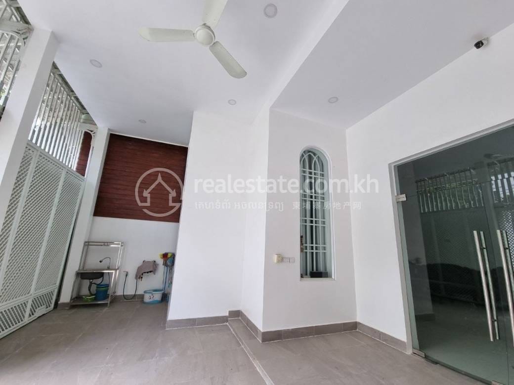 Boeung Trabek House and lot For Rent in Boeung Trabek