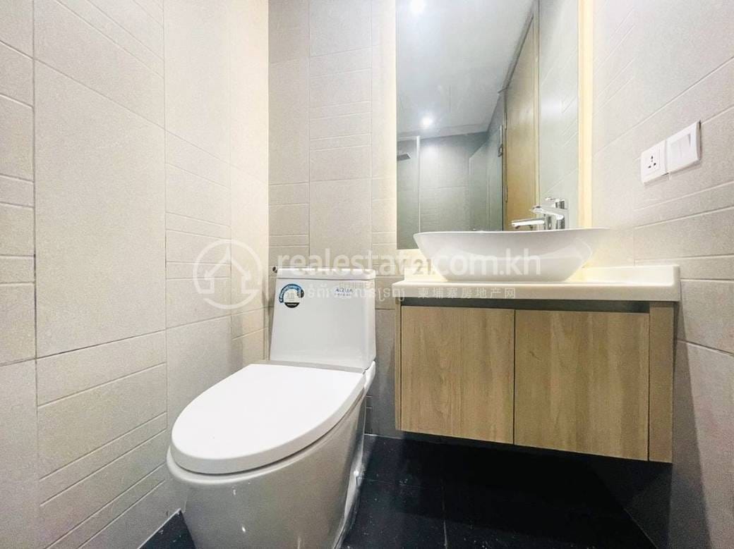Tonle Bassac Condo For Rent in Tonle Bassac
