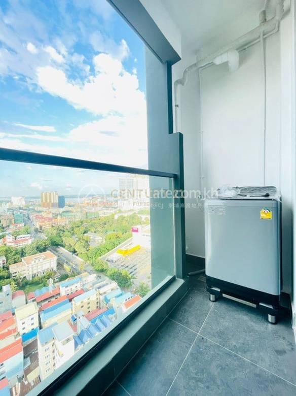 Condo For Rent in Chamkarmon $600