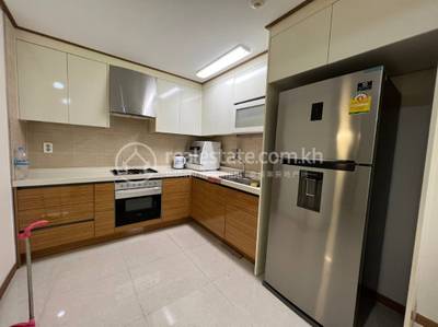 De Castle Royal Condominium