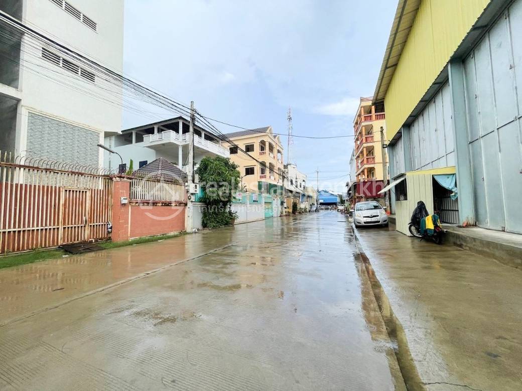 អាគារ សំរាប់ជួល នៅSen Sok តម្លៃ $12,000