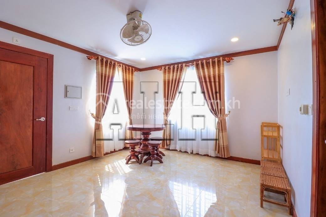 Sala Kamraeuk套房出租，位于Sala Kamraeuk