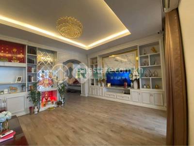 Dvojvila Na prodej in Dangkao $299,000
