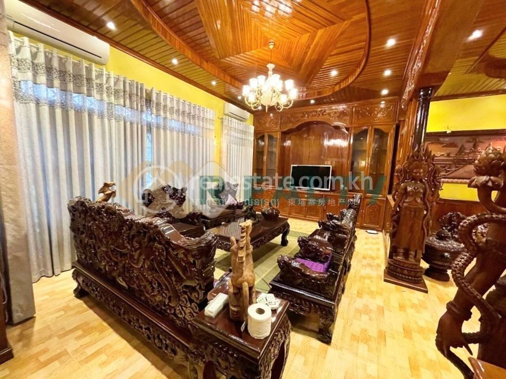 Villa For Rent with 5 Parking Space