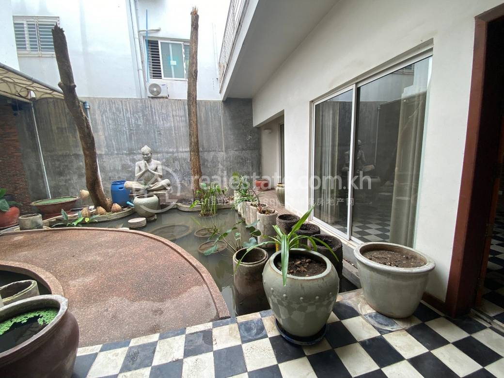 សណ្ឋាគារ តម្លៃ $9,000