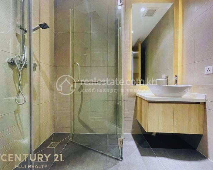 Condo For Rent in Chamkarmon $650