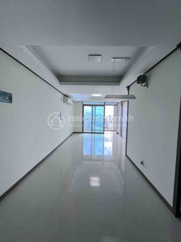 De Castle Royal Condominium | 294 294, BKK 1, ボンケンコン, プノンペンのマンション売り物件