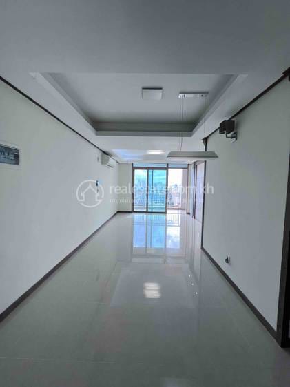 De Castle Royal Condominium | 294 294, BKK 1, ボンケンコン, プノンペンのマンション売り物件