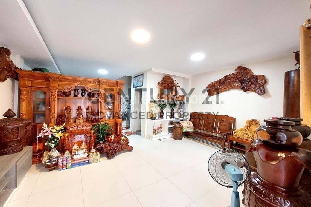 Villa For Sale in Russey Keo $116,000