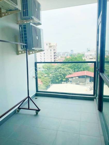 Apartment For Rent in Daun Penh $650