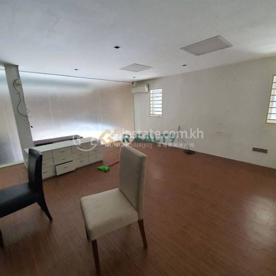 Toul Tum Poung 2の店舗付住宅賃貸物件（Toul Tum Poung 2）