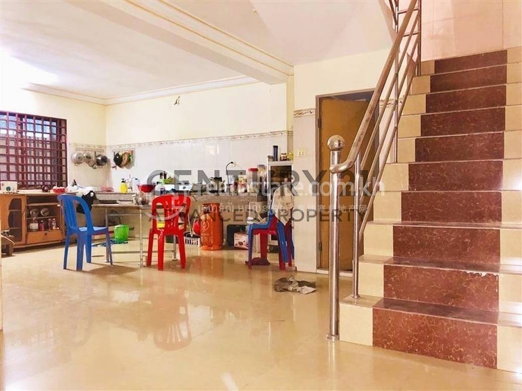 Appartement 8 chambres À vendre pour $240,000