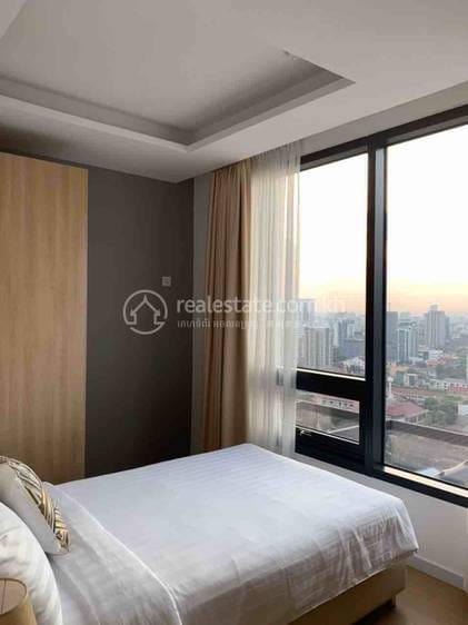 Apartment For Rent in Tonle Bassac, Chamkarmon, Phnom Penh