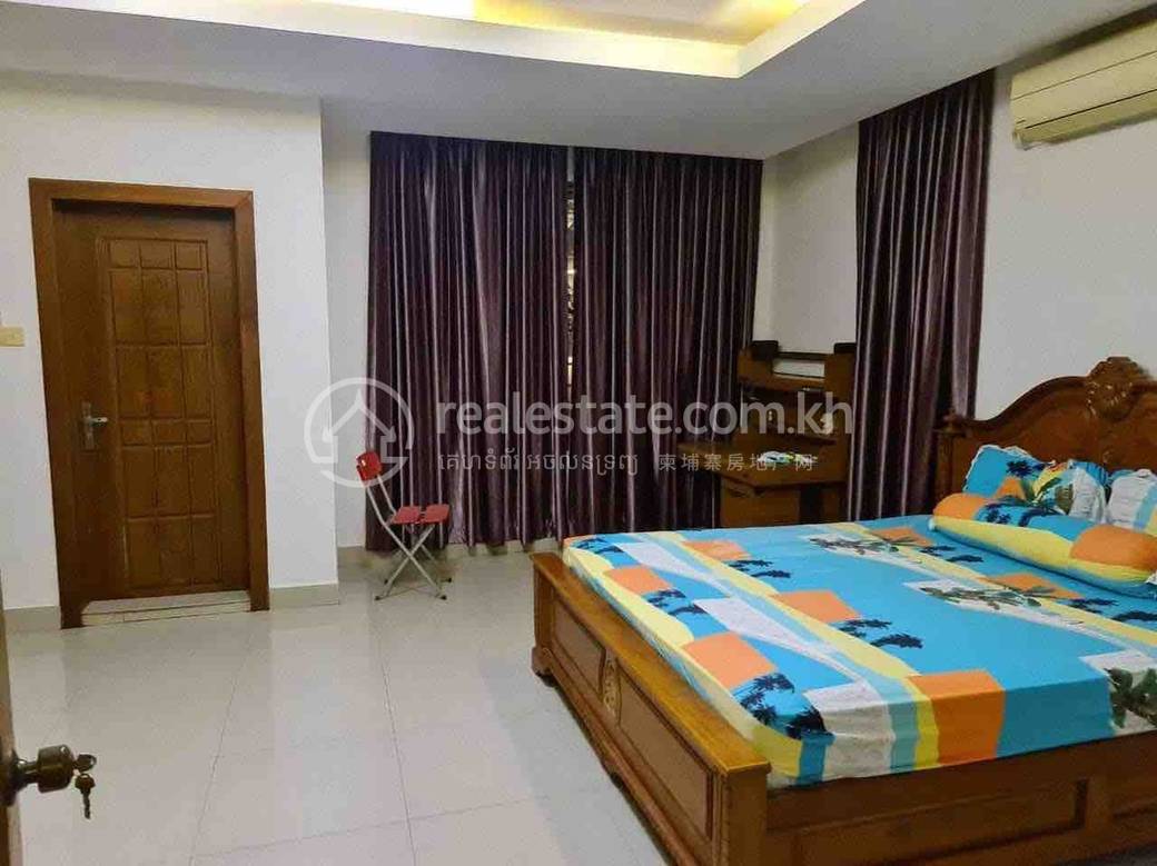 วิลล่า สำหรับเช่า ใน Chbar Ampov $1,300