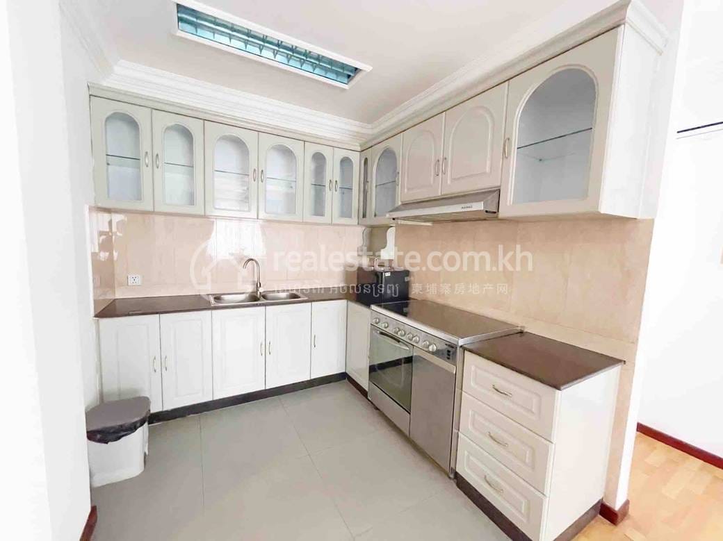 Serviced Apartment For Rent in BKK 1, Boeng Keng Kang, Phnom Penh