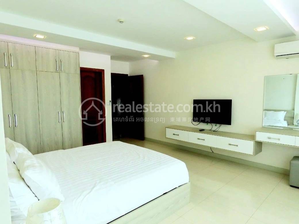 ផ្ទះល្វែង តម្លៃ $1,300
