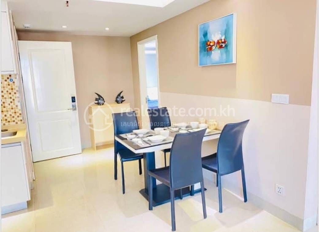 ផ្ទះល្វែង តម្លៃ $1,000