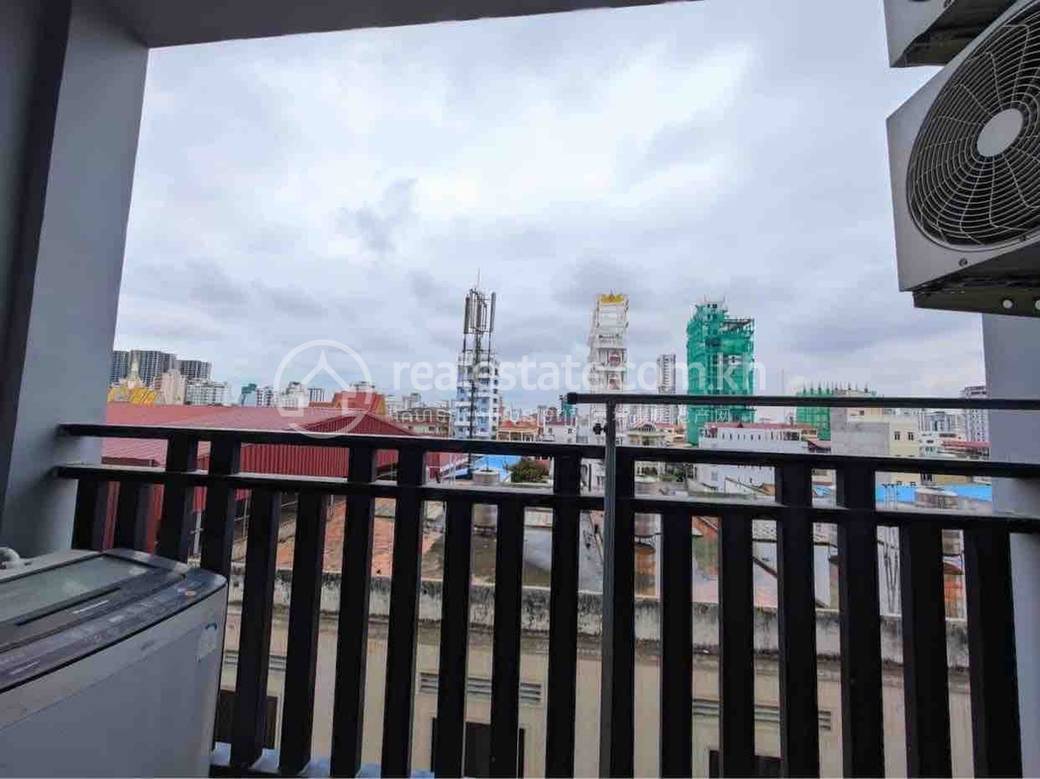 Chamkarmon Condo For Rent in Chamkarmon