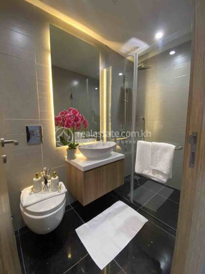 Apartment For Rent with 1 Parking Space