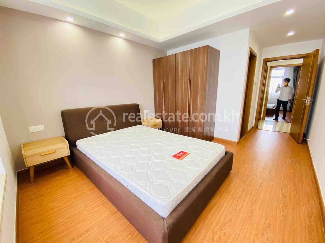 Condo For Rent in Chamkarmon $400