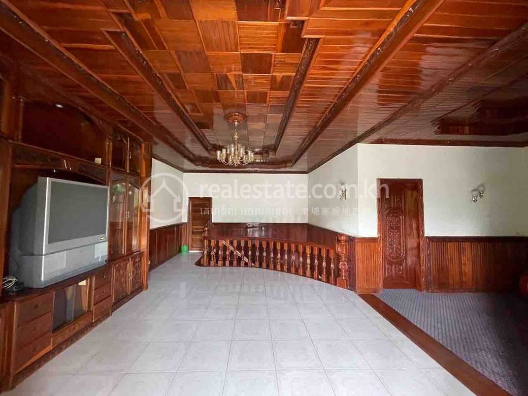 Dvojvila K pronájmu in Boeung Kak 1, Toul Kork, Phnom Penh