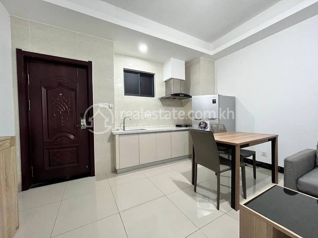 55 sqm Living Size Apartment For Rent in Boeng Keng Kang