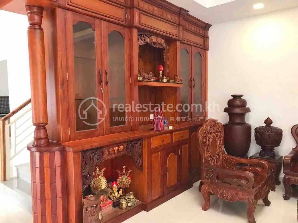 Vila K pronájmu in Tuek Thla, Sen Sok, Phnom Penh