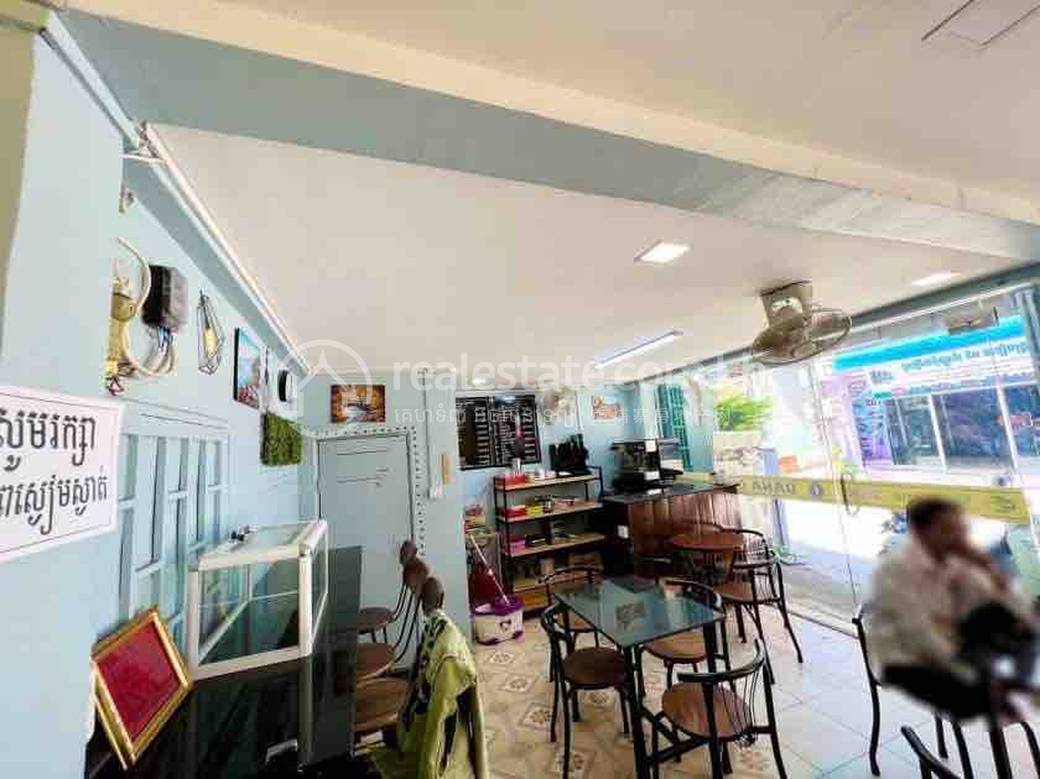 Shophouse For Rent in Russey Keo $6,000