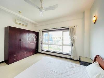 Apartment For Rent in Tonle Bassac, Chamkarmon, Phnom Penh
