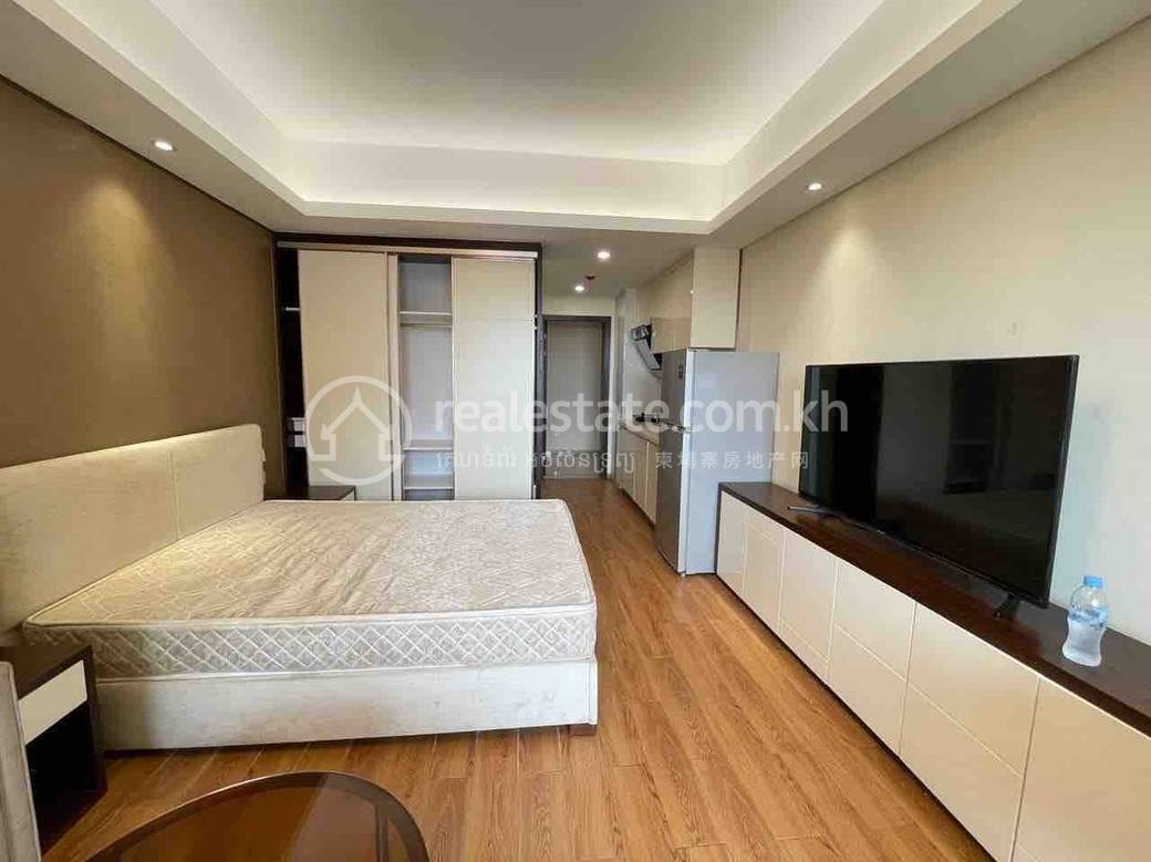 Condo For Rent in Tonle Bassac, Chamkarmon, Phnom Penh
