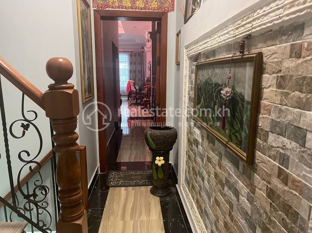 Toul Tum Poung 1 Shophouse Na prodej in Toul Tum Poung 1