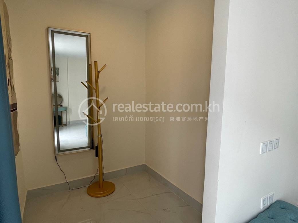 Chbar Ampov套房出售，价格$105,000