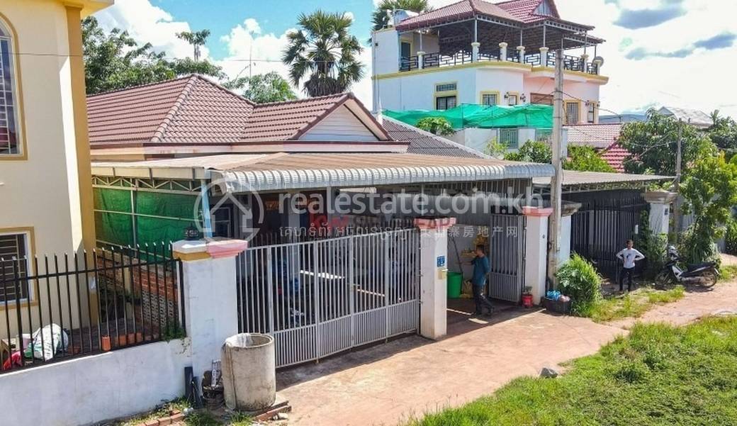 House and lot สำหรับขาย พื้นที่ใช้สอย 108 ตร.ม. ใน Siem Reap
