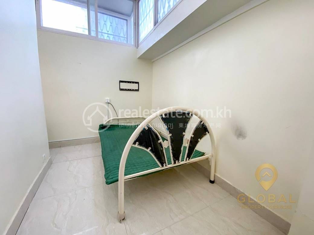 Chamkarmon Villa À louer à Tonle Bassac Chamkarmon $3,700